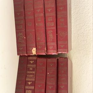VINTAGE COLLECTION OF CHILDREN’S CLASSICS